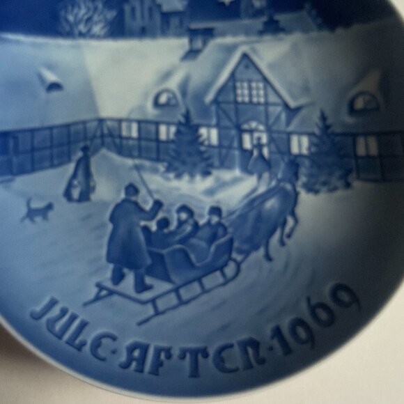 B&G Copenhagen 1969 Christmas Plate, made in Denmark 7" Blue and White wall deco - Picture 3 of 5